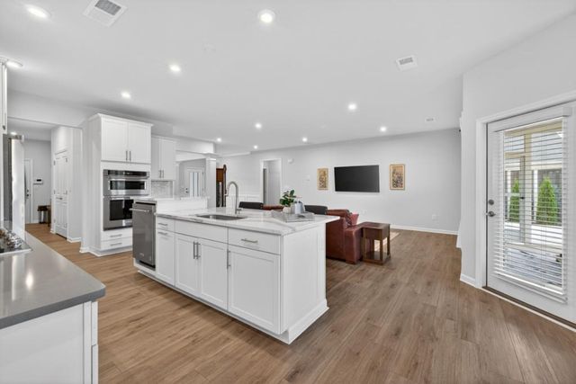 5734 Miravista Way, Hoschton, GA 30548