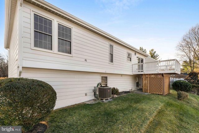 10 SCOTTSBURY CT, Germantown, MD 20876