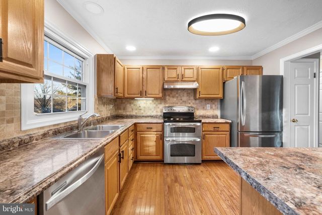 10 SCOTTSBURY CT, Germantown, MD 20876