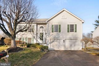 10 SCOTTSBURY CT, Germantown, MD 20876