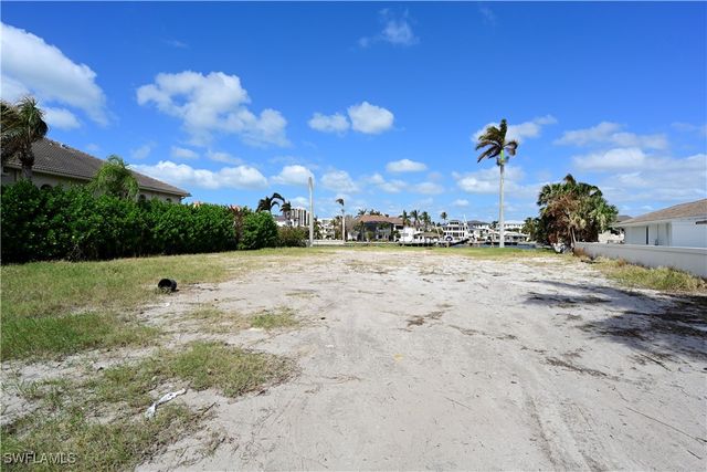 191 Seabreeze AVE, Naples, FL 34108