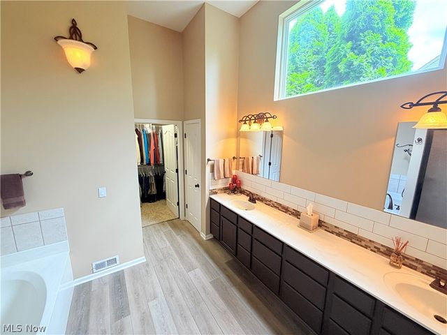 3676 Truxton Place, Avon, OH 44011
