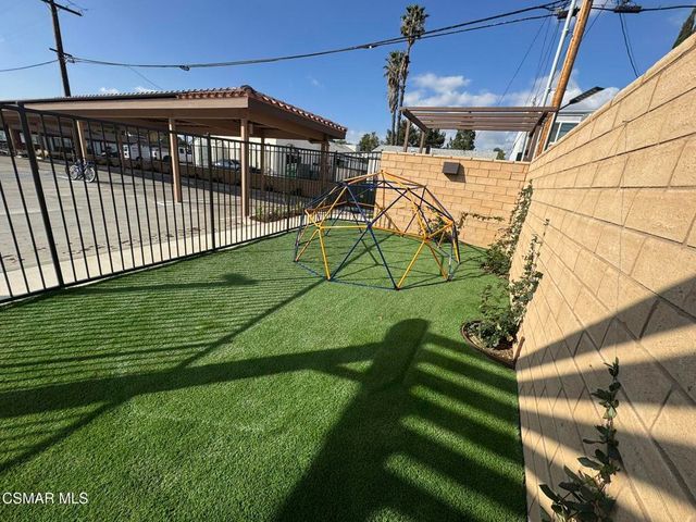 1850 Buyers Street 205, Simi Valley, CA 93063