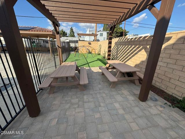1850 Buyers Street 205, Simi Valley, CA 93063