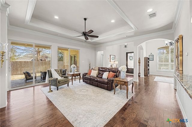 2204 Deerfield Drive, Temple, TX 76502