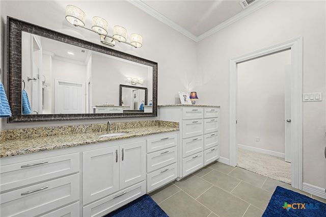 2204 Deerfield Drive, Temple, TX 76502