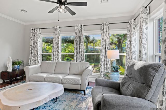 19110 S Trent Jones Dr, Baton Rouge, LA 70810