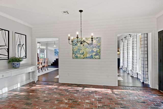 19110 S Trent Jones Dr, Baton Rouge, LA 70810