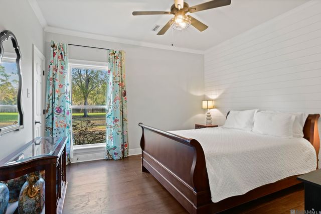 19110 S Trent Jones Dr, Baton Rouge, LA 70810