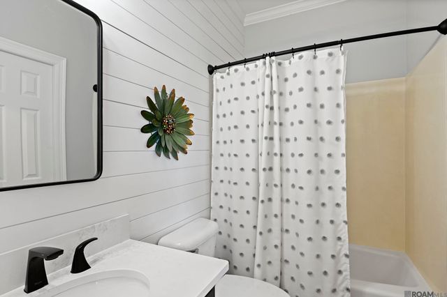 19110 S Trent Jones Dr, Baton Rouge, LA 70810