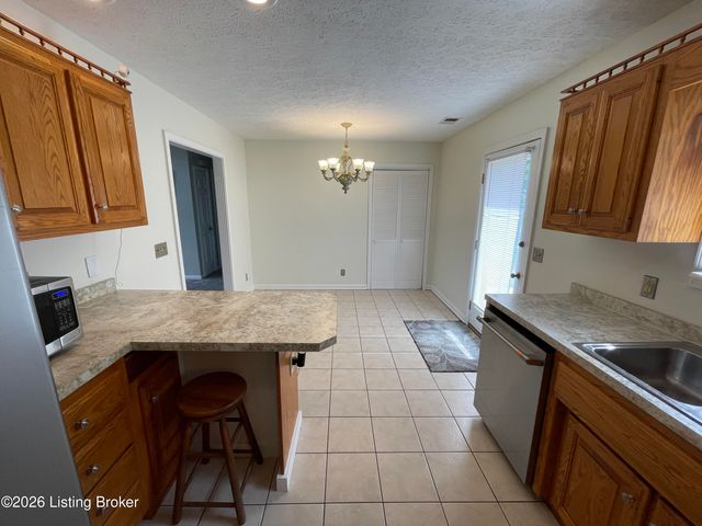1113 Tara Way, Lawrenceburg, KY 40342
