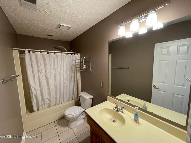 1113 Tara Way, Lawrenceburg, KY 40342