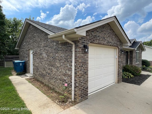 1113 Tara Way, Lawrenceburg, KY 40342