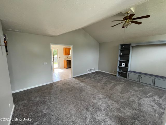 1113 Tara Way, Lawrenceburg, KY 40342
