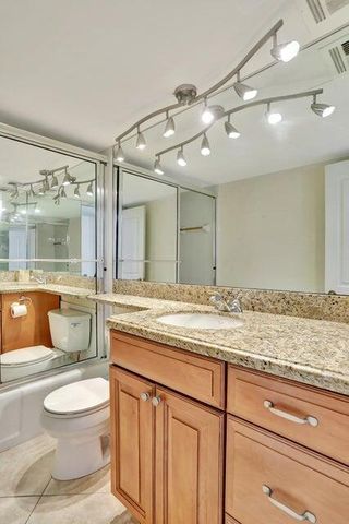 1021 Hillsboro Mile 1108, Hillsboro Beach, FL 33062