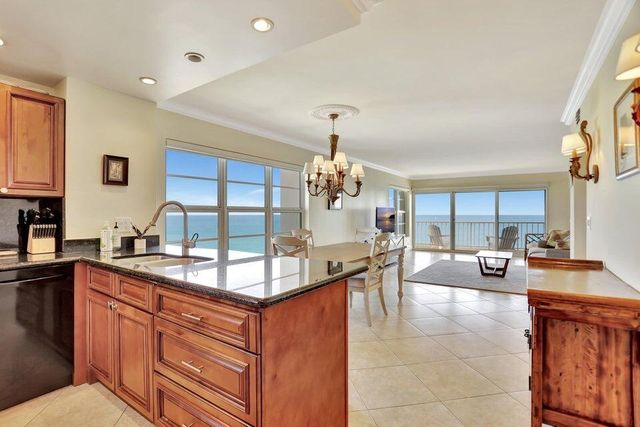 1021 Hillsboro Mile 1108, Hillsboro Beach, FL 33062