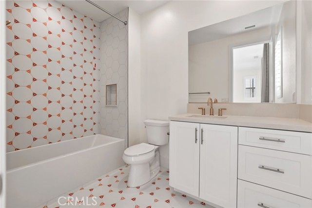 107 Orbit, Irvine, CA 92618