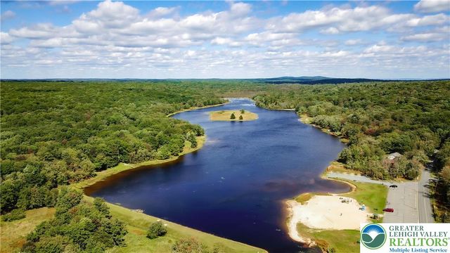 271 North Shore Drive, Tunkhannock Twp, PA 18210