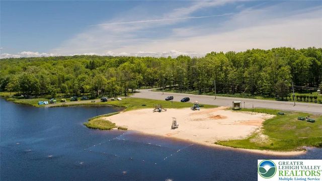 271 North Shore Drive, Tunkhannock Twp, PA 18210