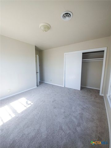 2006 N Wheeler Street, Victoria, TX 77901