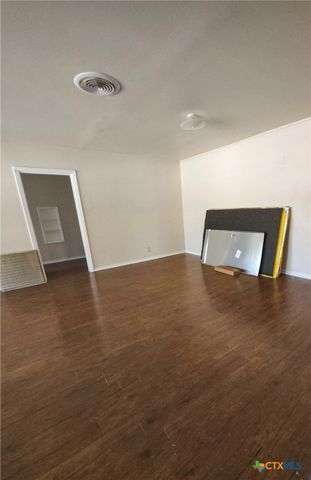 2006 N Wheeler Street, Victoria, TX 77901