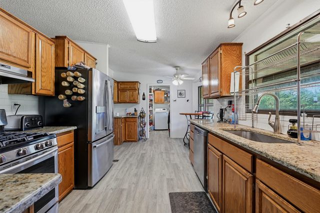 872 County Road 4244, Bonham, TX 75418