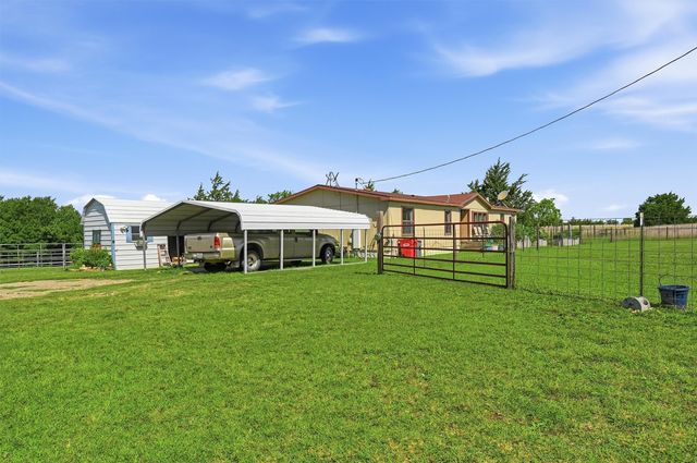 872 County Road 4244, Bonham, TX 75418