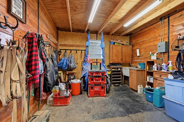 872 County Road 4244, Bonham, TX 75418