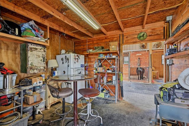 872 County Road 4244, Bonham, TX 75418