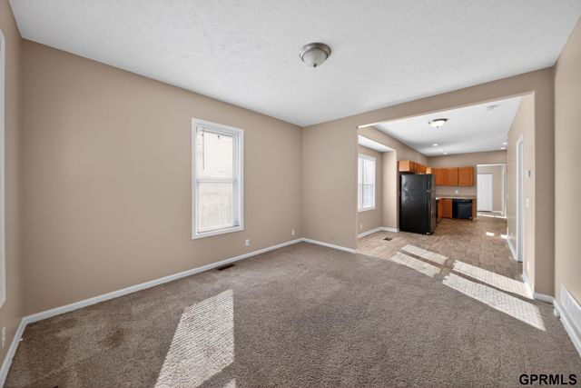 4812 S 17Th Street, Omaha, NE 68107