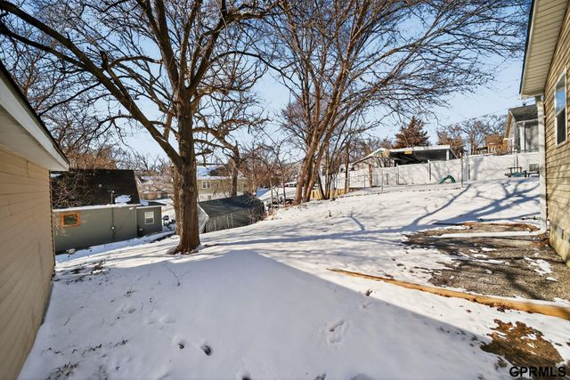 4812 S 17Th Street, Omaha, NE 68107