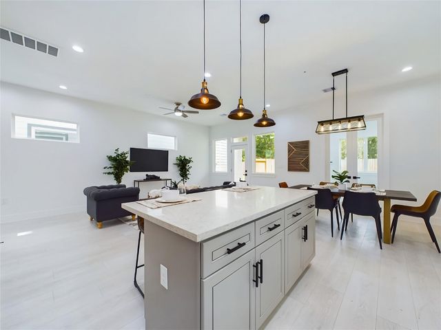 2412 Dalview Street, Houston, TX 77091