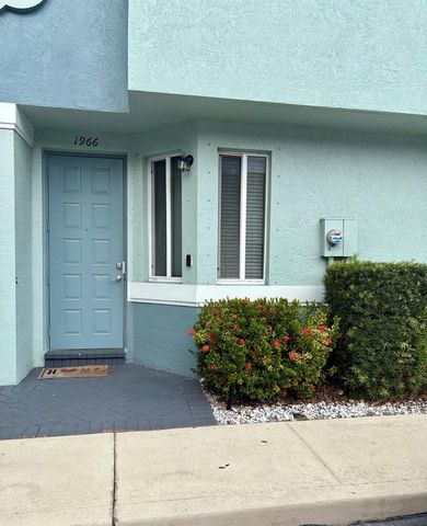 1966 Alamanda Way, Riviera Beach, FL 33404
