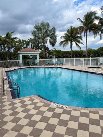 1966 Alamanda Way, Riviera Beach, FL 33404