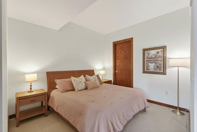 901 S 2nd Street 406, Minneapolis, MN 55415