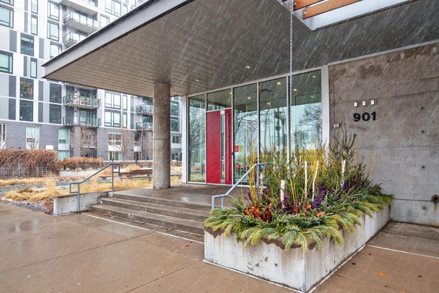 901 S 2nd Street 406, Minneapolis, MN 55415