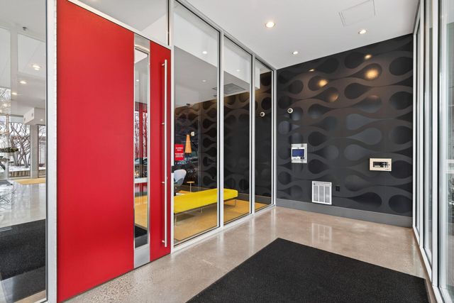 901 S 2nd Street 406, Minneapolis, MN 55415