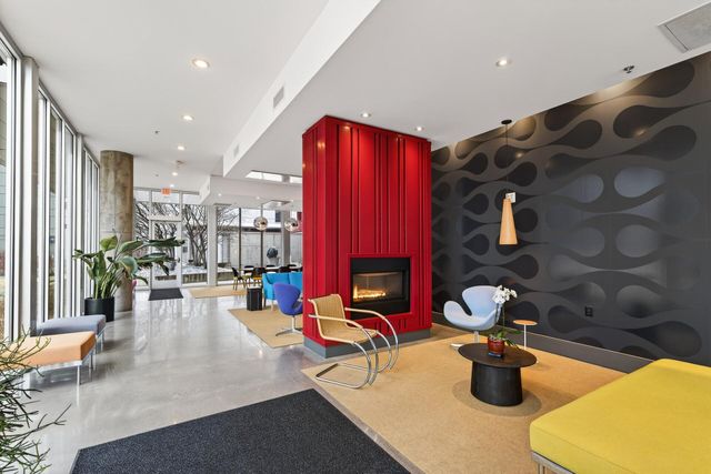 901 S 2nd Street 406, Minneapolis, MN 55415