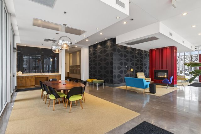 901 S 2nd Street 406, Minneapolis, MN 55415