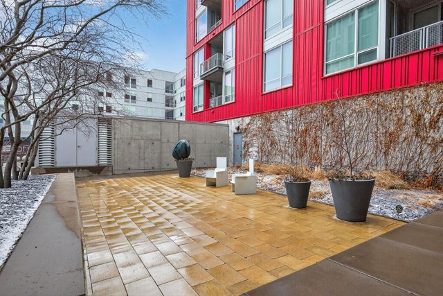 901 S 2nd Street 406, Minneapolis, MN 55415