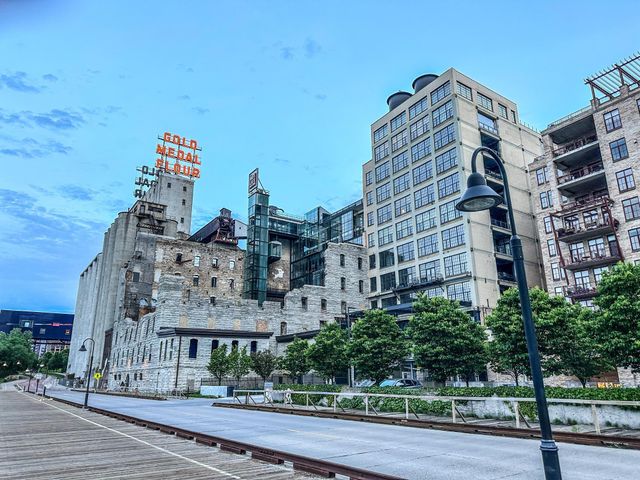 901 S 2nd Street 406, Minneapolis, MN 55415