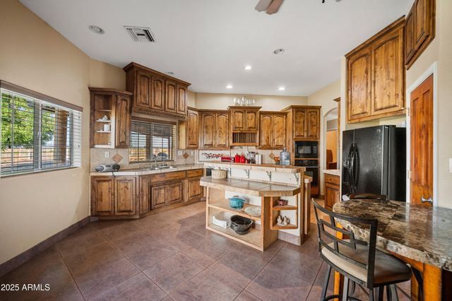 32025 W Marsh Road, Casa Grande, AZ 85193