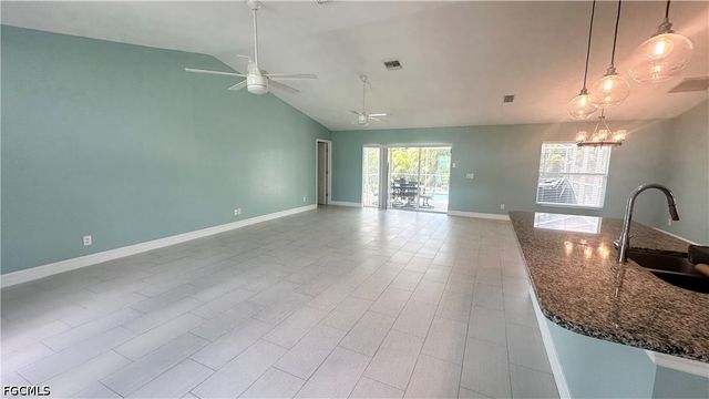 1306 SW 19th LN, Cape Coral, FL 33991