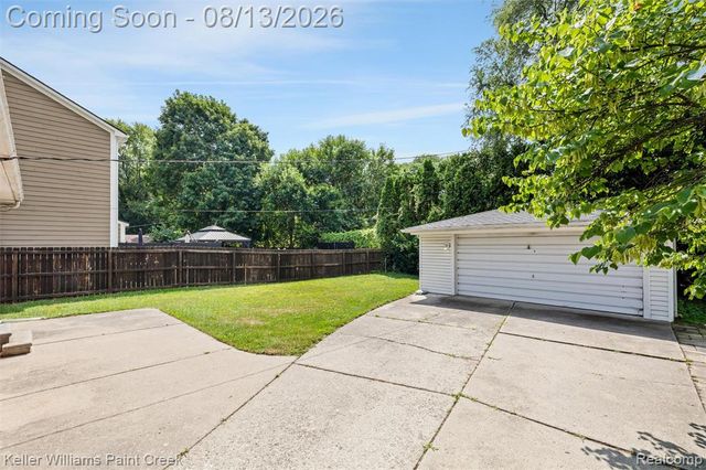 706 E Windemere Avenue, Royal Oak, MI 48073