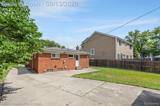 706 E Windemere Avenue, Royal Oak, MI 48073