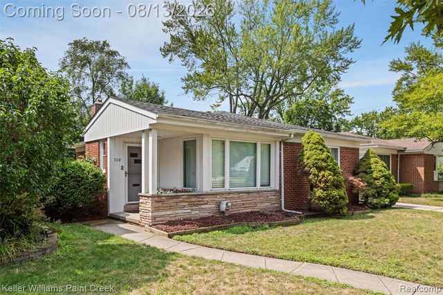 706 E Windemere Avenue, Royal Oak, MI 48073