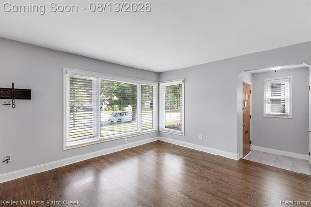 706 E Windemere Avenue, Royal Oak, MI 48073
