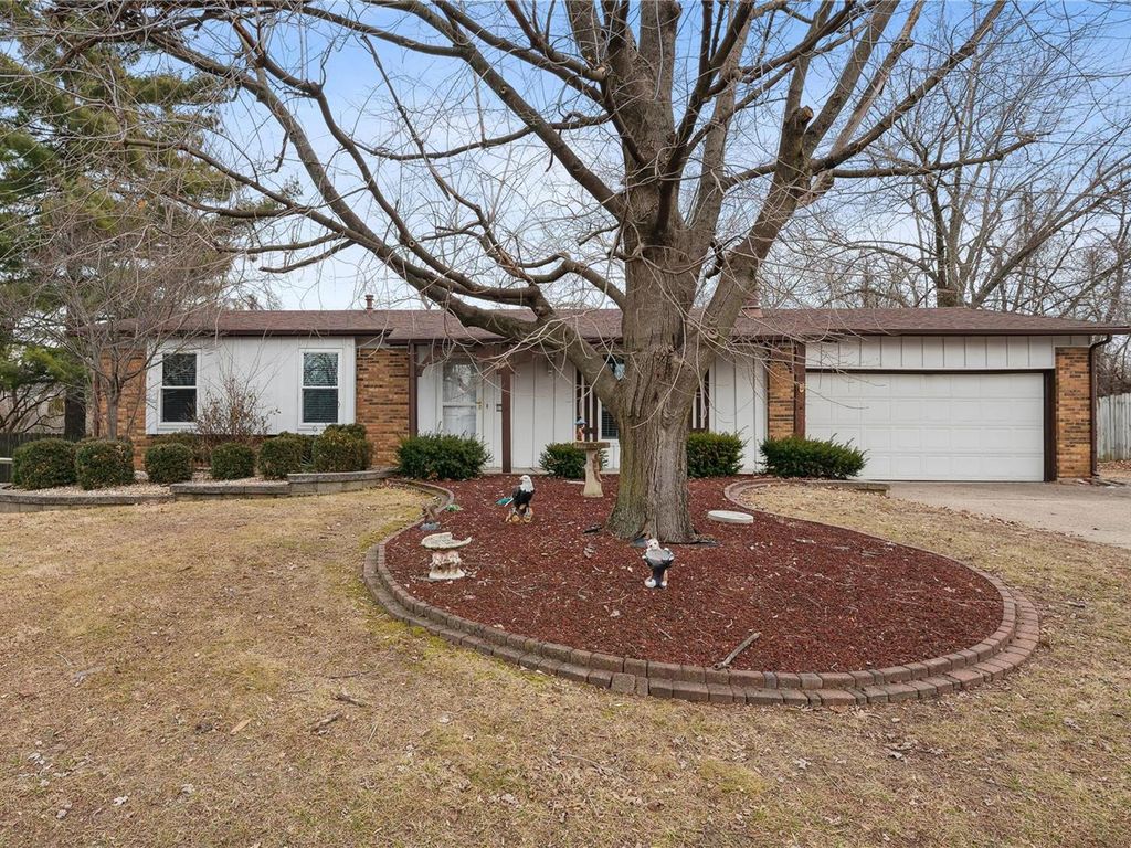 1332 S Wheaton Drive, St Charles, MO 63301 Homefront