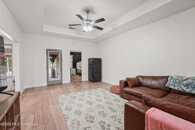 1908 Central Ridge Drive, Southaven, MS 38671