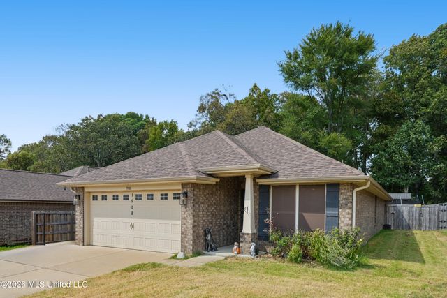 1908 Central Ridge Drive, Southaven, MS 38671
